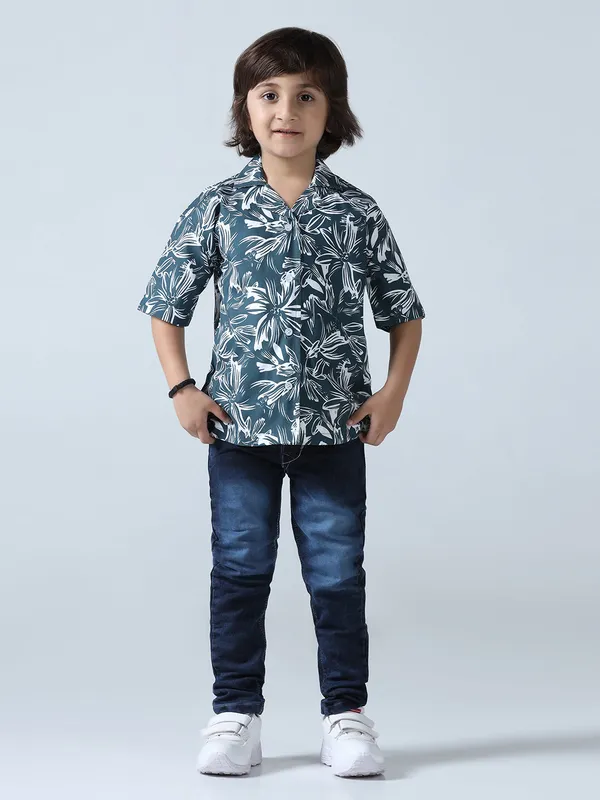 Floral_Breeze_Boys_Collar_Shirt