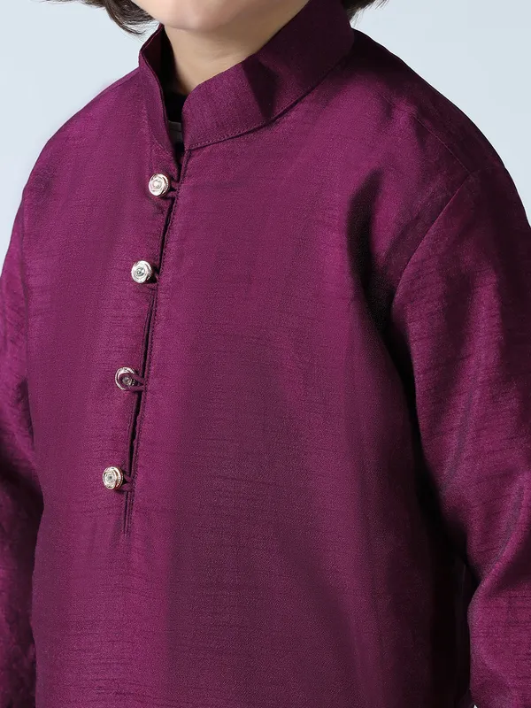 Boys_Dupion_Silk_Straight_Kurta_With_Trousers