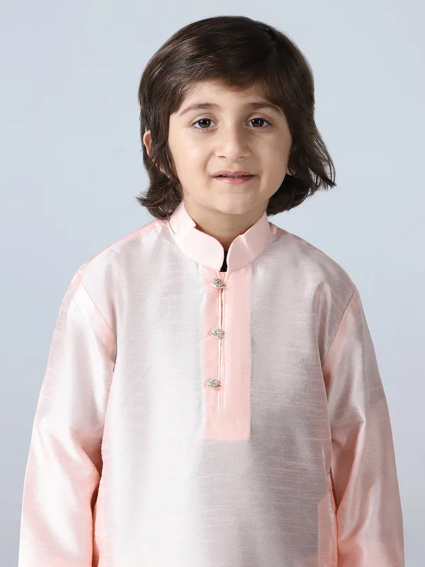 Boys_Peach_Mandarin_Collar_Regular_Kurta_Sets