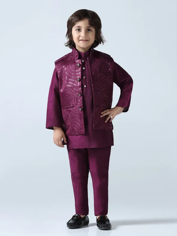 Boy_Wine_Embroided_Jakcet_Kurta_Set