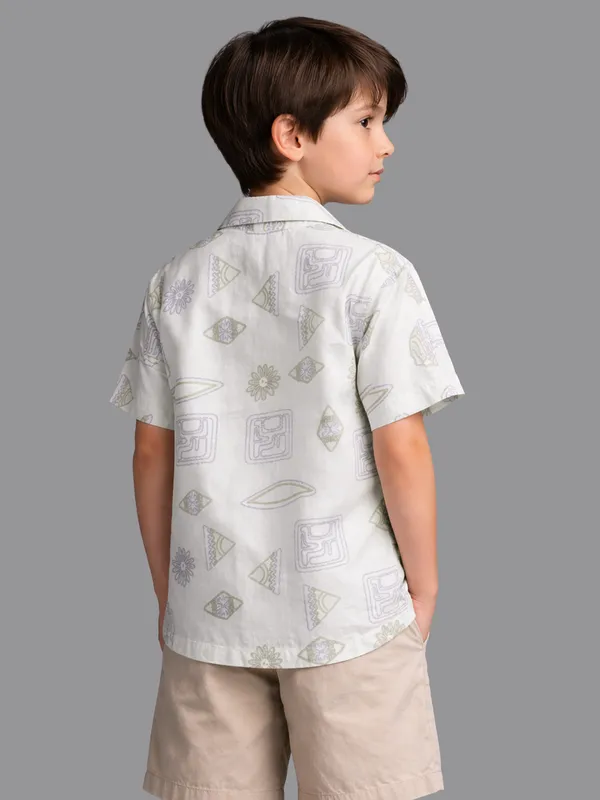 Boys_Cream_Printed_Shirt