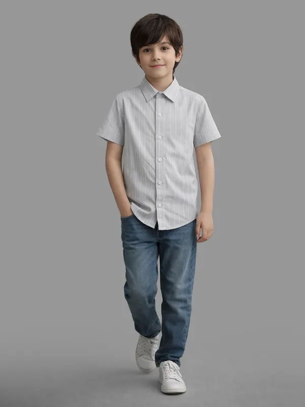 Half_Sleeves_Striped_Shirt
