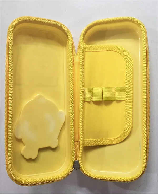 Yellow_3D_Duck_Zippered_Pencil_Case_For_Kids