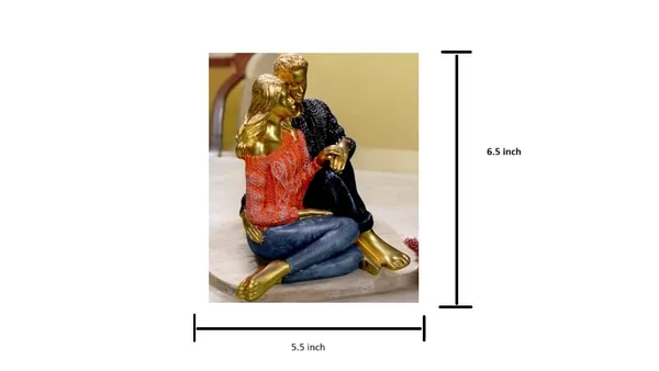 Couple_Figurine_Showpiece