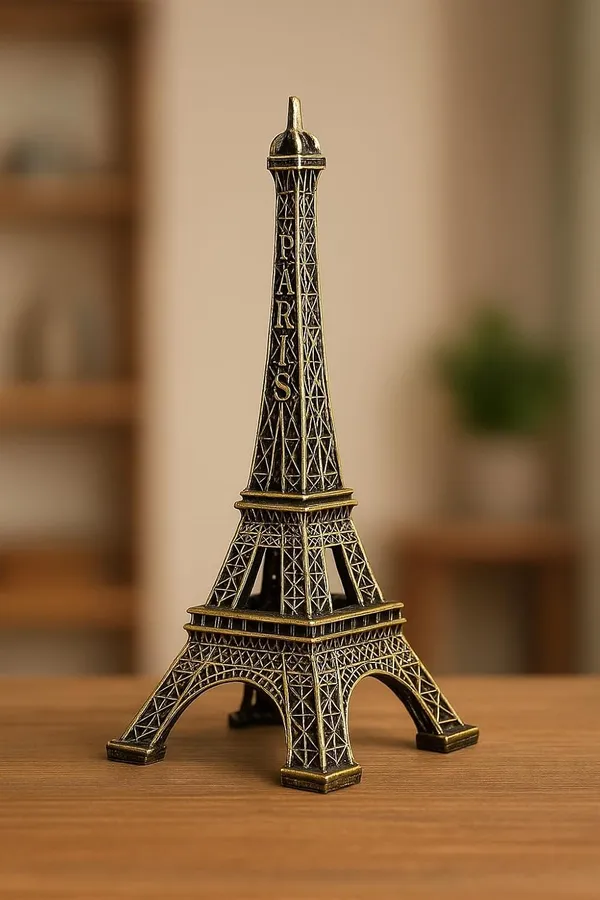 Eiffel_Tower_Figurine