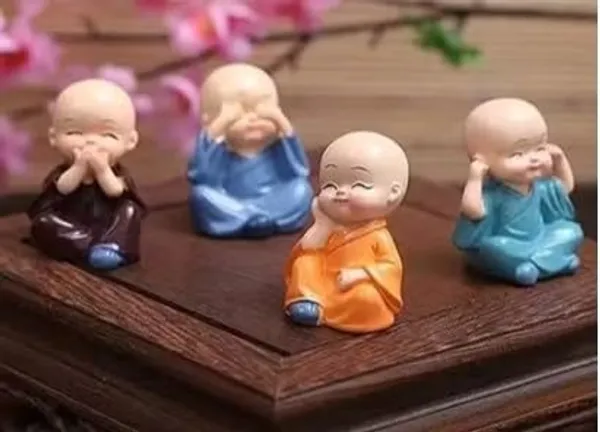 Buddha_Monk_Figurine_Set_Resin