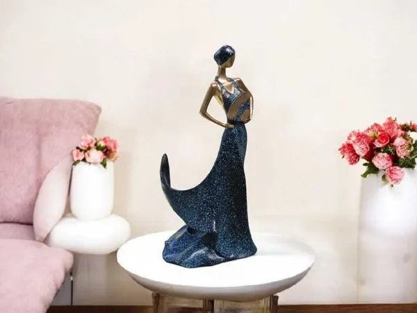 Krishan_Elegant_Abstract_Female_Figurine_-Lady_Statue_for_Modern_Luxury_Decor_Decorative_Showpiece__-__32_cm_(Polyresin,_Dark_Blue)