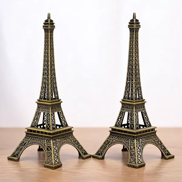 Eiffel_Tower_Figurine_-_Pack_of_2