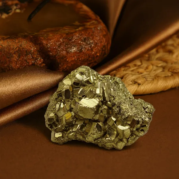 Pyrite_Stone_Original_Cluster_Samples_High_Energy_Natural_Iron_Pyrite_Stone_Gold_Rock_Reiki_Crystal_Used_For_Increased_Willpower_And_Manifestation_180_Gram_Pyrite_Cluster