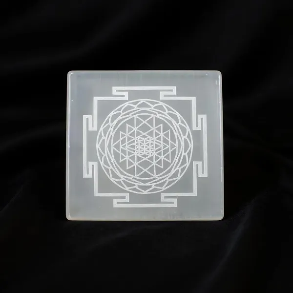 Zenvibes_Premium_Selenite_Charging_Plate_With_Shree_Yantra_3_Inch_Handcrafted_Energy_Cleansing_Tool_For_Meditation_Spiritual_Healing_Positive_Energy_Enhancement