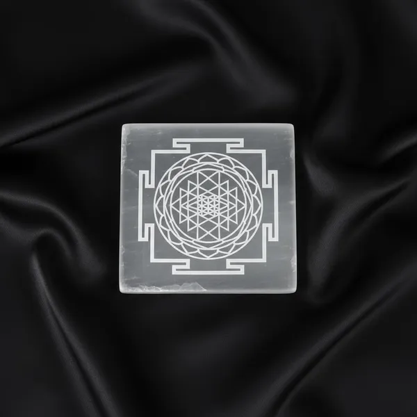 Zenvibes_Premium_Selenite_Charging_Plate_With_Shree_Yantra_3_Inch_Handcrafted_Energy_Cleansing_Tool_For_Meditation_Spiritual_Healing_Positive_Energy_Enhancement