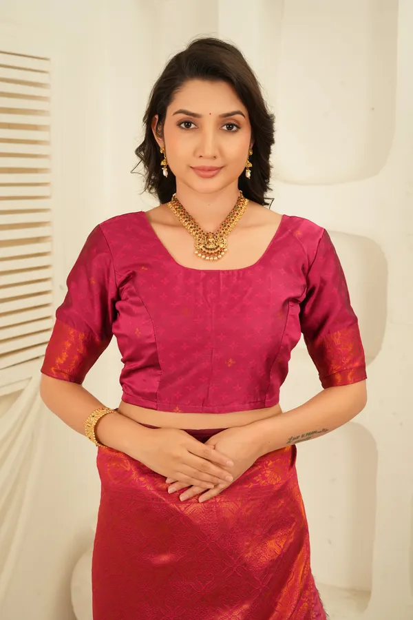 Rani_Pink_Antique_Gold_Jacquard_Floral_Motifs_Silk_Saree_Default_Title