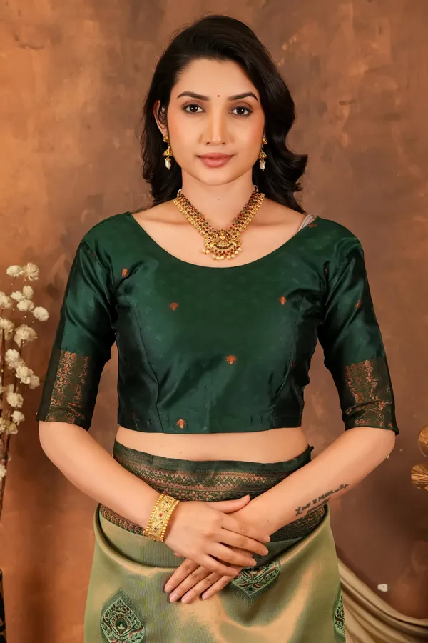 Olive_Green_Deep_Forest_Jacquard_Silk_Saree_With_Antique_Zari_Pallu_Default_Title