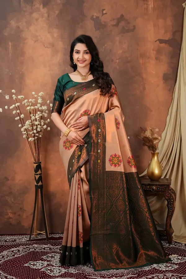Peach_Gold_Bottle_Green_Floral_Motifs_Jacquard_Silk_Saree_Default_Title