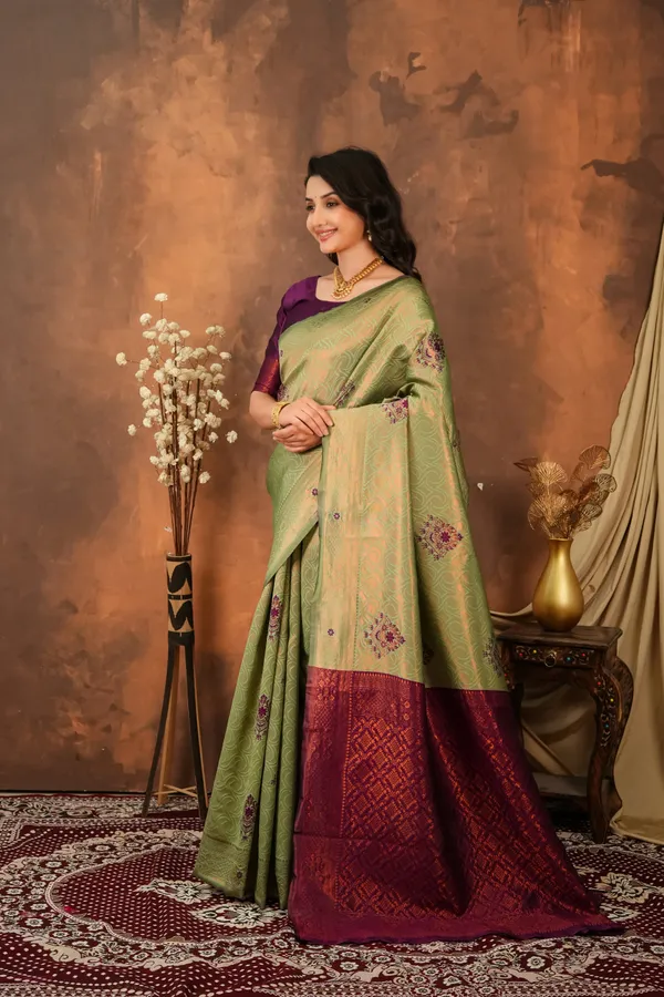 Pista_Green_Wine_Purple_Woven_Motifs_Jacquard_Silk_Saree_Default_Title