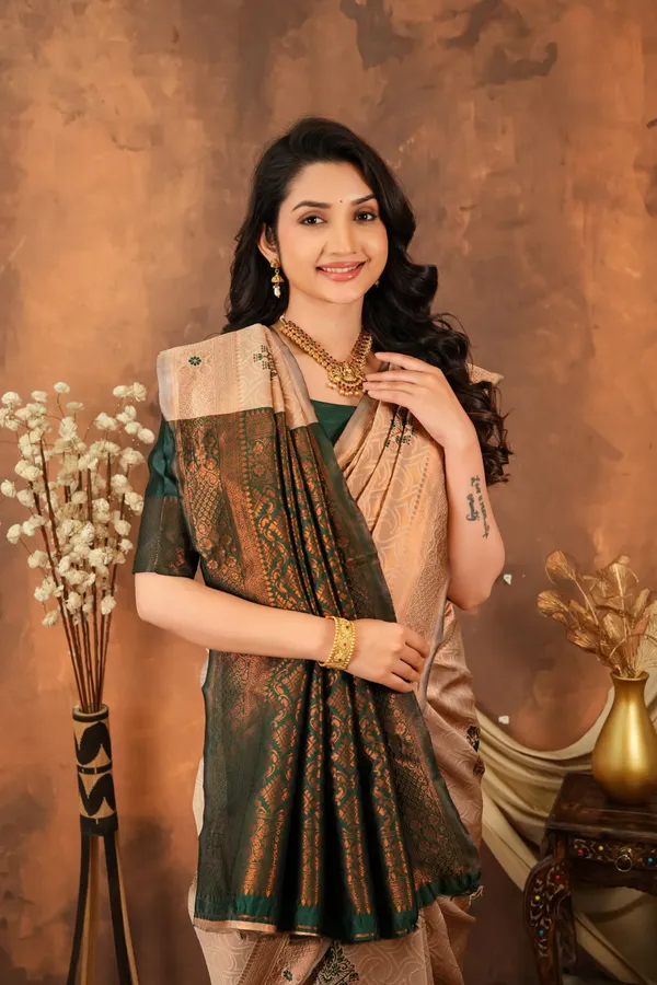 Champagne_Beige_Bottle_Green_Floral_Motifs_Jacquard_Silk_Saree_Default_Title