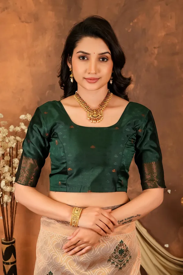 Champagne_Beige_Bottle_Green_Floral_Motifs_Jacquard_Silk_Saree_Default_Title