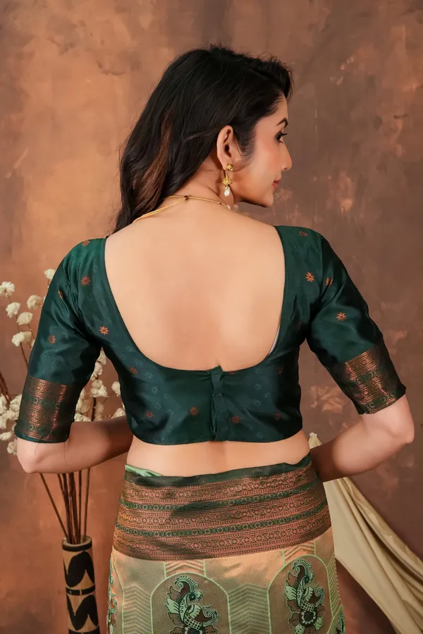 Antique_Gold_Forest_Green_Jacquard_Silk_Saree_With_Traditional_Motifs_Default_Title