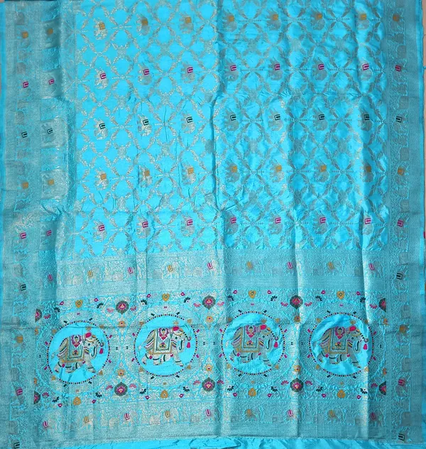Royal_Turquoise_Dola_Silk_Saree_With_Traditional_Elephant_Woven_Pallu_Default_Title