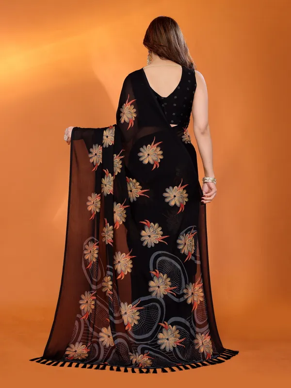 Floral_Printed_Dull_Moss_Silk_Saree_with_Zari_Work_&_Tassel_Border