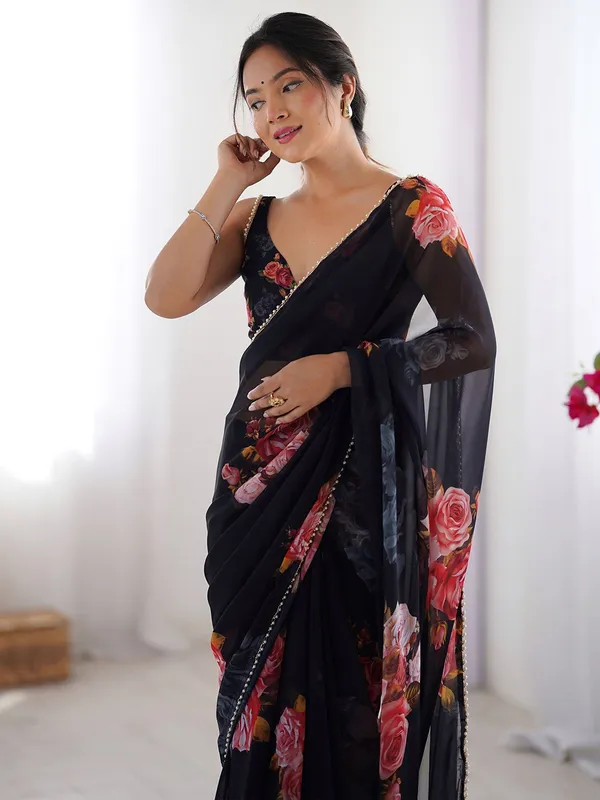 Floral_Printed_Georgette_Silk_Saree_with_Moti_Lace_Border