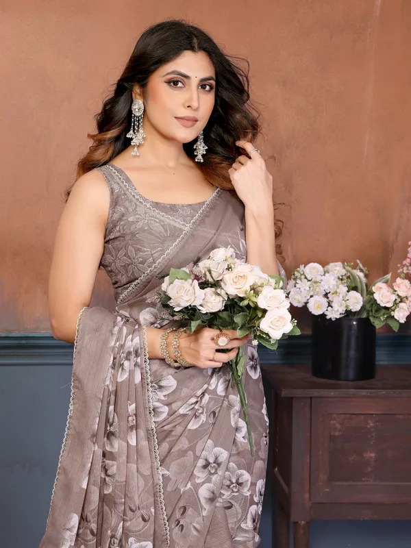 Floral_Printed_Sharmili_Georgette_Silk_Saree_with_Elegant_Lace_Border