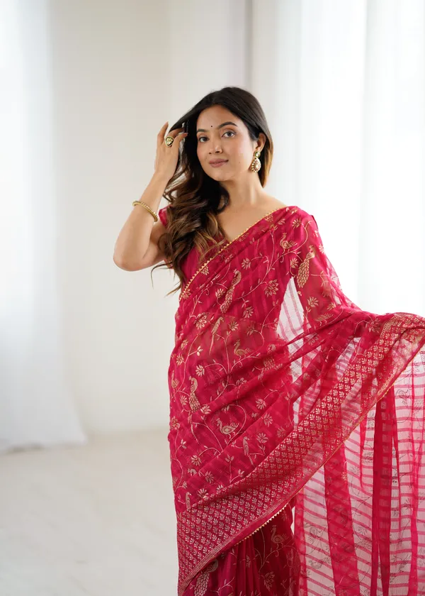 Georgette_Silk_Saree_with_Foil_Work,_Lace_&_Zalar_Lace_Detailing
