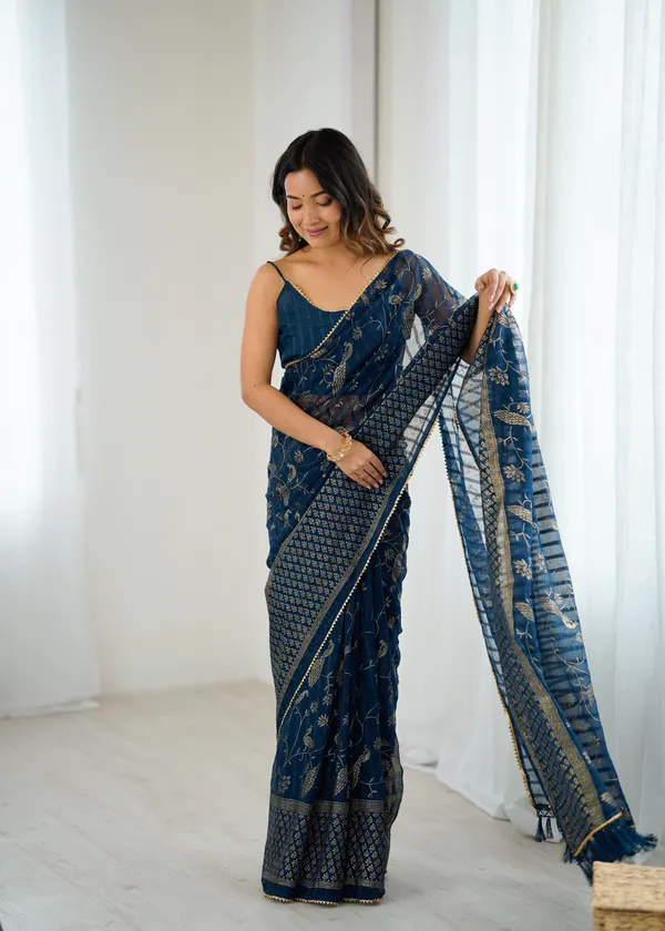 Georgette_Silk_Saree_with_Foil_Work,_Lace_&_Zalar_Lace_Detailing