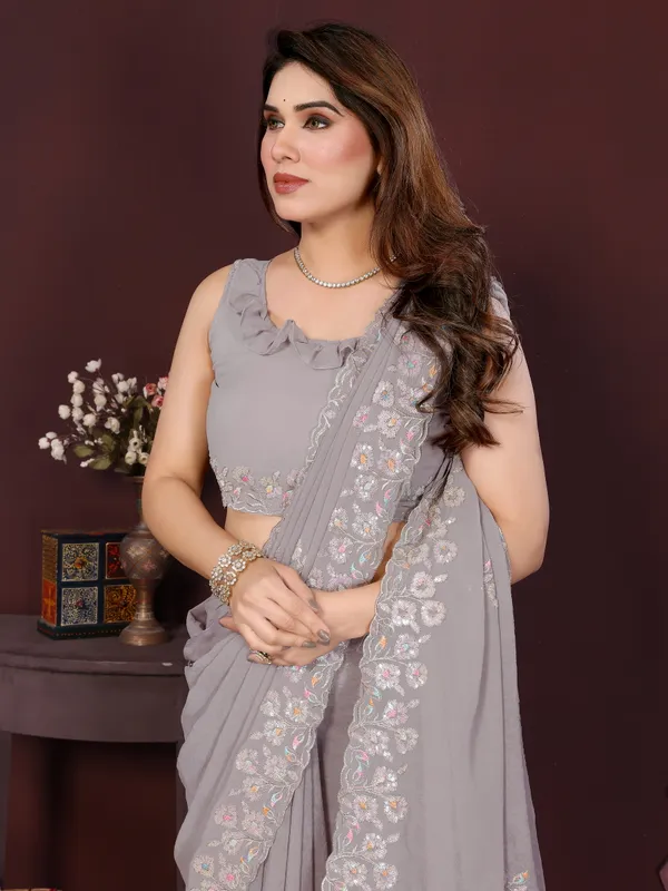 Georgette_Silk_Saree_with_Intricate_Embroidery_Work_&_Matching_Embroidered_Blouse_Piece