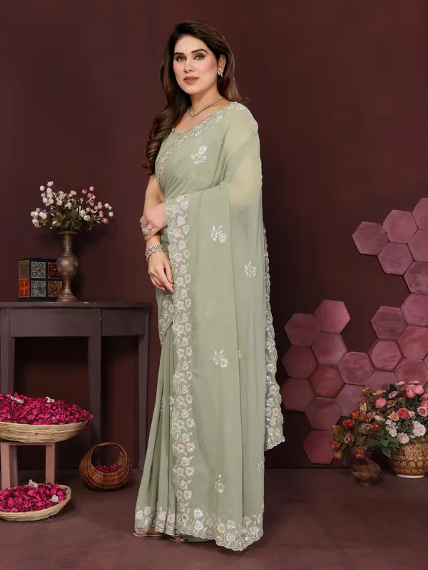 Georgette_Silk_Saree_with_Intricate_Embroidery_Work_&_Matching_Embroidered_Blouse_Piece