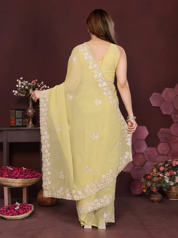Georgette_Silk_Saree_with_Intricate_Embroidery_Work_&_Matching_Embroidered_Blouse_Piece