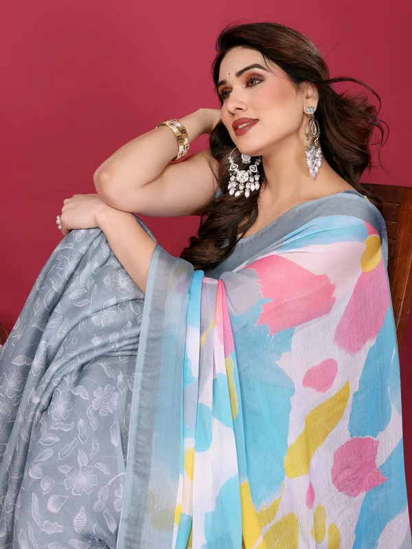 Grey_Abstract_Printed_Moss_Chiffon_Silk_Saree_with_Floral_Border