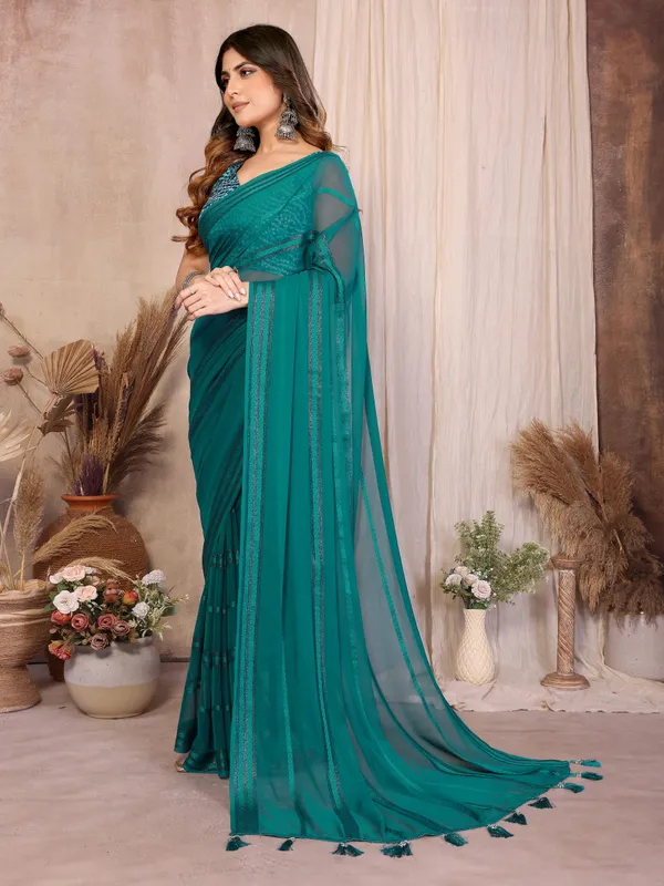 Kaju_Patta_Pattern_Georgette_Silk_Saree_with_Elegant_Border_&_Tassel_Detailing