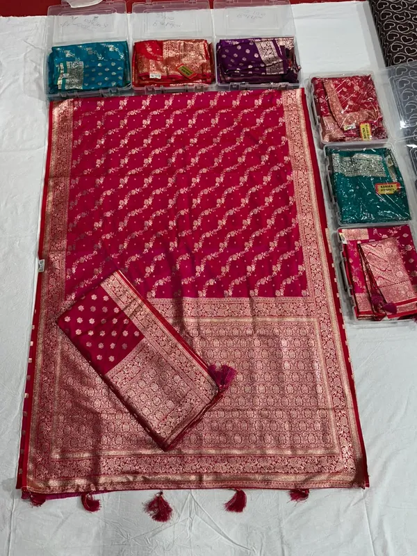 Maroon_Silk_Traditional_Saree_For_Women