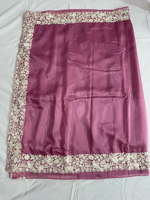Pink_Silk_Traditional_Saree_For_Women