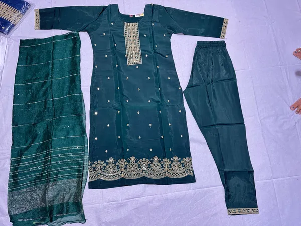 Teal_Roman_Silk_Embroidered_Kurta_Set_For_Women