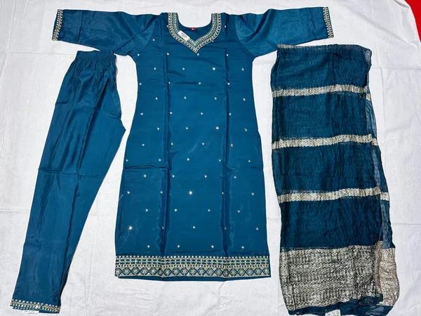 Blue_Roman_Silk_Embroidered_Kurta_Set_For_Women
