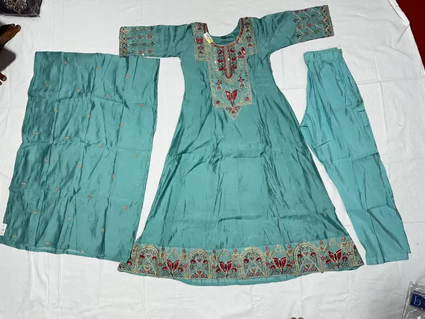 Teal_Roman_Silk_Embroidered_Kurta_Set_For_Women