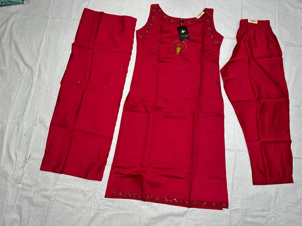 Red_Roman_Silk_Embroidered_Kurta_Set_For_Women
