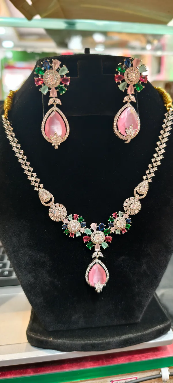 Silver_Alloy_Necklace_For_Women