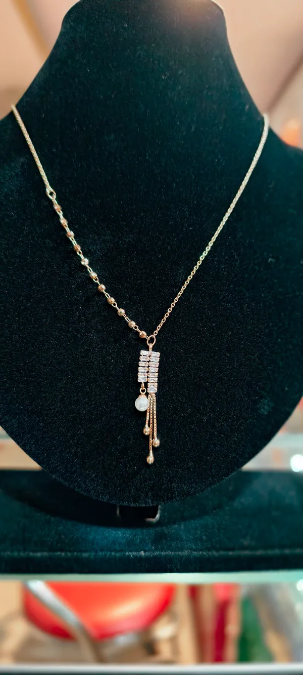 Rose_Gold_Alloy_Chain_For_Women