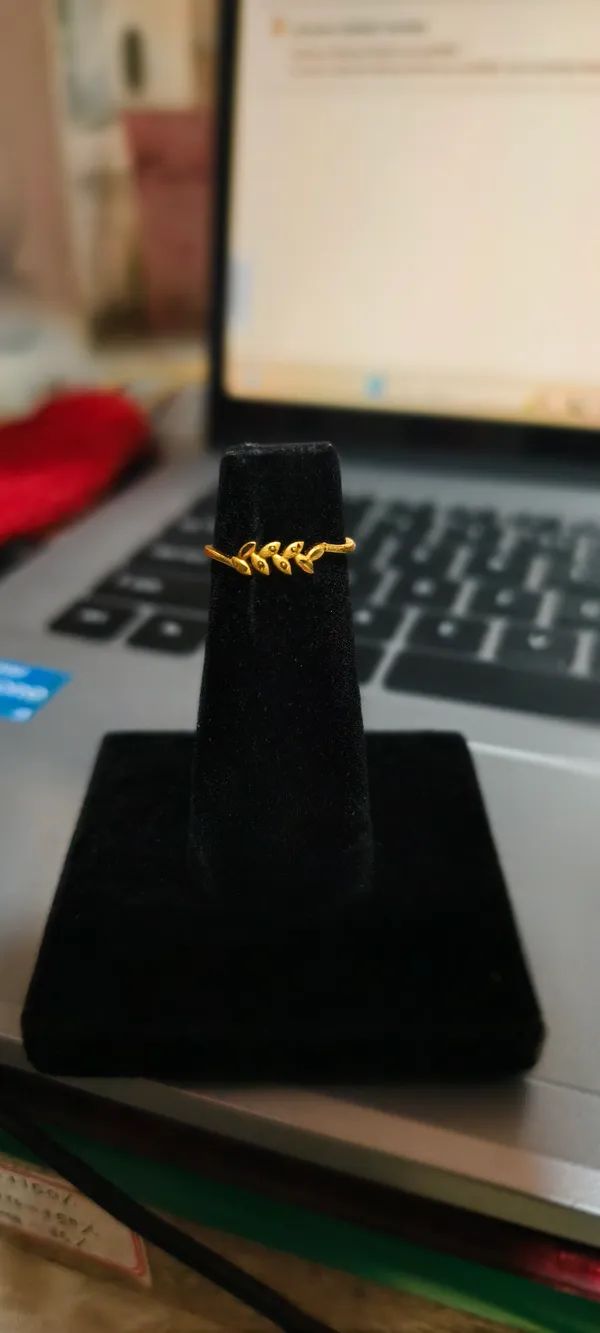 Gold_Alloy_Ring_For_Women