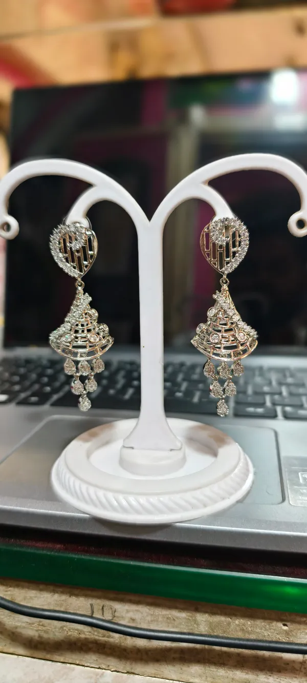 Silver_Alloy_Jhumka_For_Women