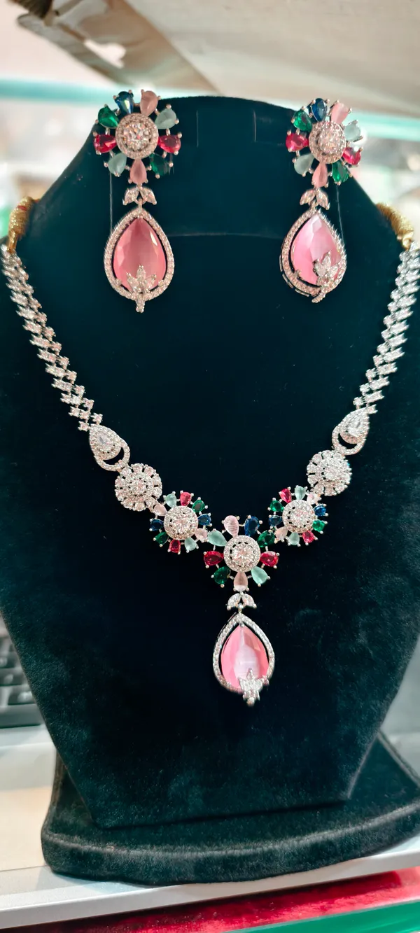 Silver_Alloy_Necklace_For_Women