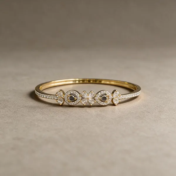 Gold_Alloy_Bracelet_For_Women