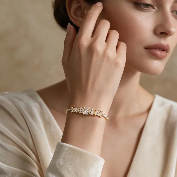 Gold_Alloy_Bracelet_For_Women