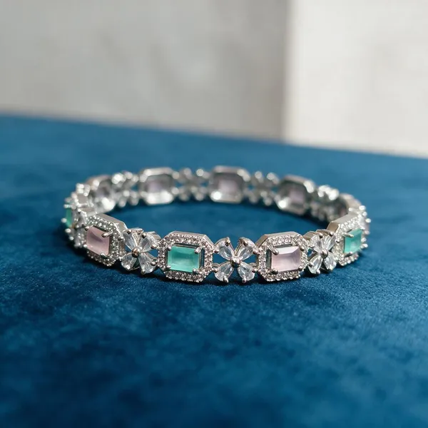 Silver_Alloy_Bangle_For_Women