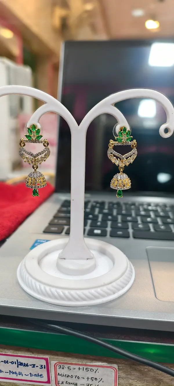 Gold_Alloy_Jhumka_For_Women