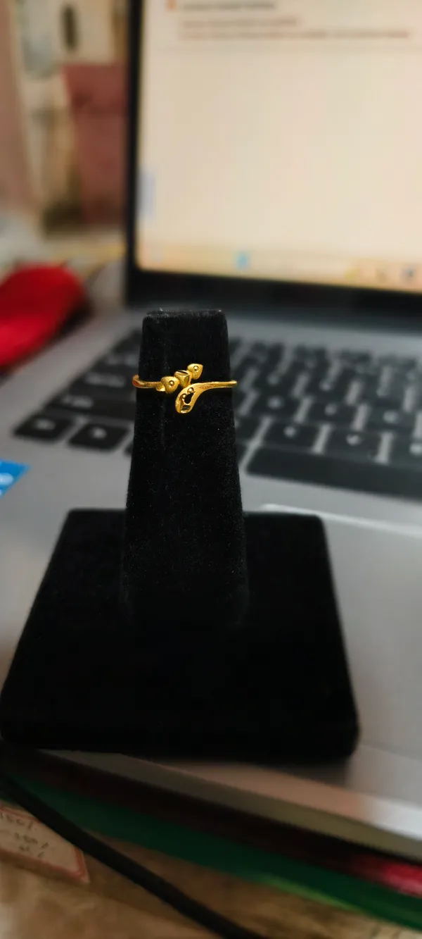 Gold_Alloy_Ring_For_Women