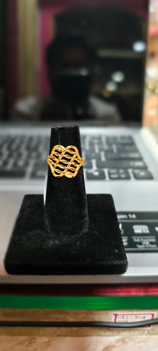 Gold_Alloy_Ring_For_Women